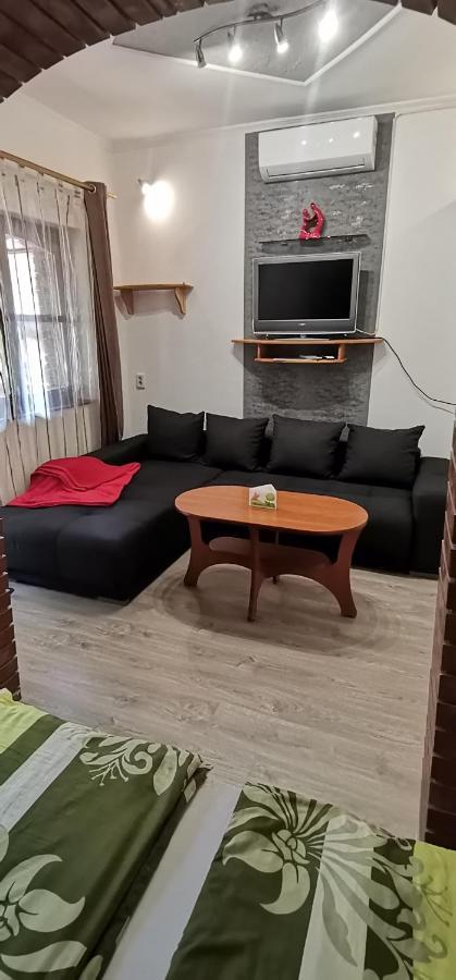 Diofa Apartman Apartment Hajduszoboszlo Luaran gambar